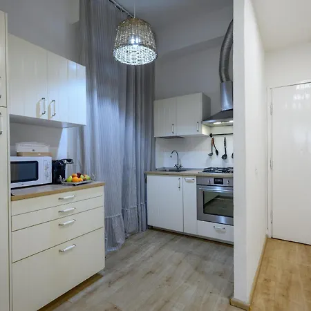 Cosy House *